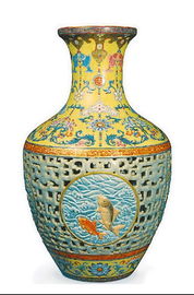 2010年中國(guó)文物藝術(shù)品拍賣(mài)市場(chǎng) 成交額突破502億，億元拍品引領(lǐng)風(fēng)潮